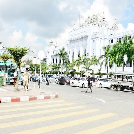 Hotel Bond Yangon Extérieur photo